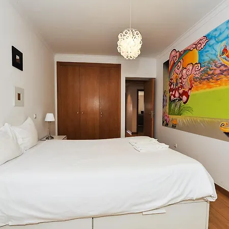 Apartment By The - Checkinhome Oeiras